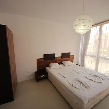 Menada Rainbow Apartment *