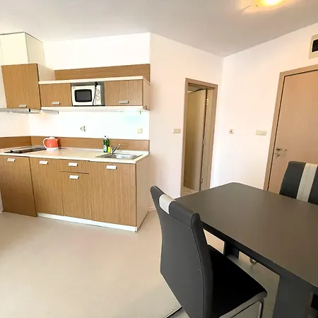 Menada Rainbow Apartment