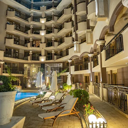 Menada Rainbow Apartment *