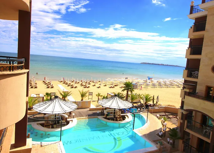 Menada Rainbow アパート