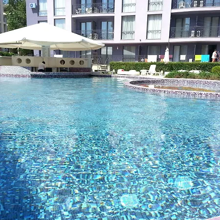 Menada Rainbow Апартамент