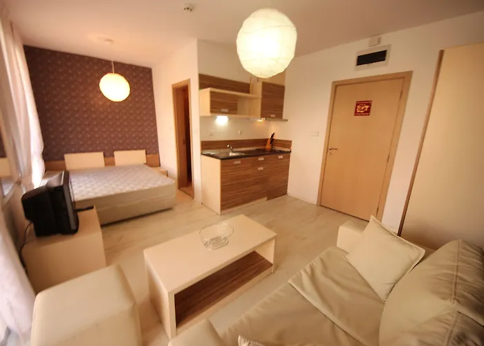 Апартаменты Menada Rainbow *